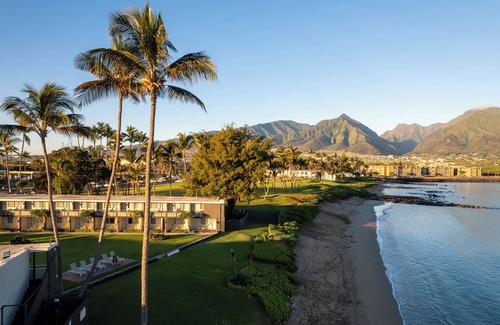 Kahului Hôtel | Group Getaway in Beachfront Property, 3 Pet-friendly Units, Outdoor Pool