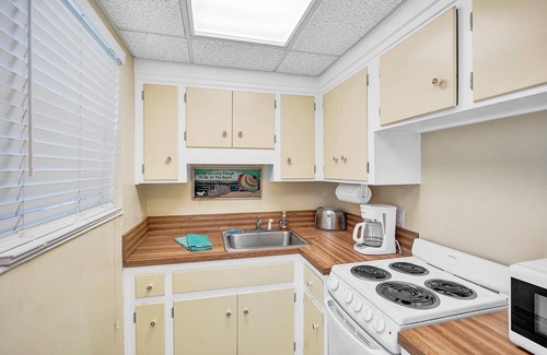 Delray Beach Copropriété | 4 juillet Special 1 Blk to Ocean Delray Beach 1/1 Wifi gratuit, Parc, Piscine Réservez!