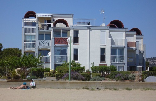 Port Rive Gauche Appartement | Gruissan Appartement 2 pièces Vue mer à 15m de la plage du Grazel