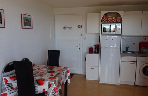 Port Rive Gauche Appartement | Gruissan Appt T2 les pieds dans l'eau avec jolie vue sur la plage du Grazel