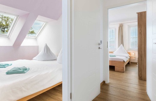 Pepelow Appartement | Gruppenbuchung Ferienhaus Drachenflieger bis 30 Gäste - Ostseeferienhaus Drachenflieger Pepelow OFC