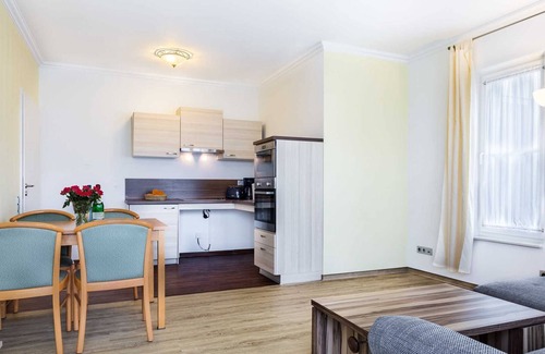 Pepelow Appartement | Gruppenbuchung Ferienhaus Drachenflieger bis 30 Gäste - Ostseeferienhaus Drachenflieger Pepelow OFC