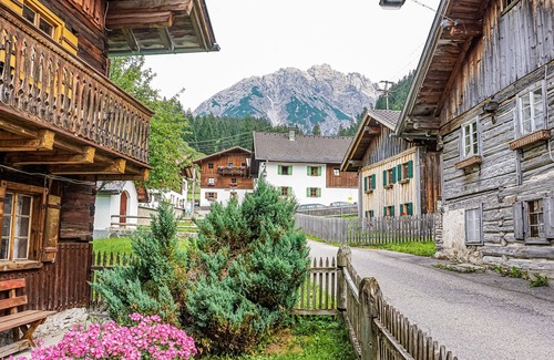 Boden Maison | Gruppenhaus Sternlodge Lechtal Tirol