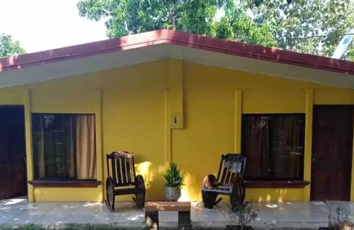 Punta Leona Cabine | Guacalillo Cabin with Pool
