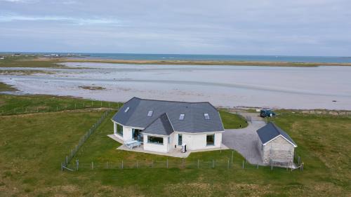 Eochar Maison | Gualan Sands