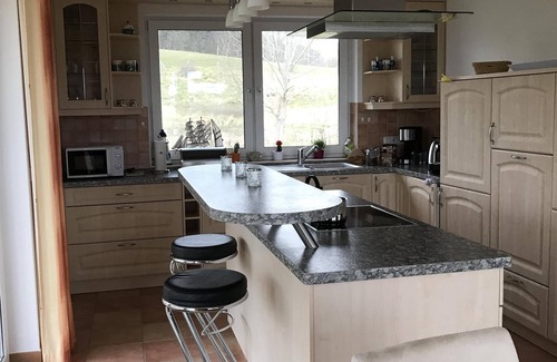 Grubnow Maison | Vue garantie sur le lac - maison au toit de chaume sur Liddower Strom