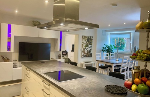 Region Hannover District Appartement | Guest apartment in Burgwedel City, for business and family, 6 persons