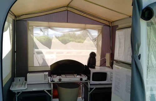 Gaianes Maison | guest caravan with pool