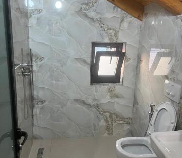 Sakës Maison | Guest house Andersoni Dhoma plazhi Andersoni