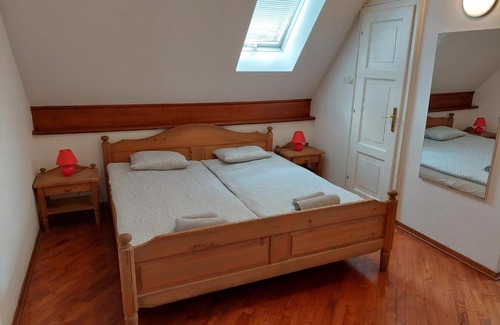 Idrija Maison | Guest House Barbara