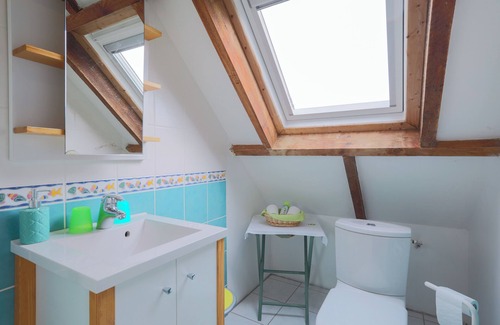 Kerien Lit Et Petit-Déjeuner | Casa de huéspedes 'Chambre Verte' con terraza privada, jardín privado y Wi-Fi