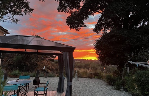 Charente Maison | Guest House 'Charente Villa Entire Property' with Countryside Views, Private Terrace and Wi-Fi