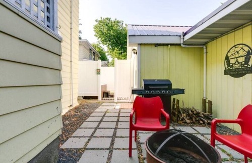 Watkins Glen Appartement | Guest House in the heart of Watkins Glen!