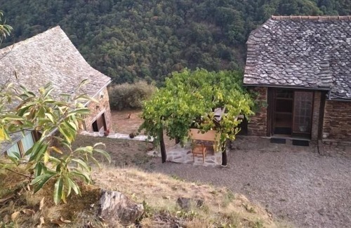 Enguiales Maison | Gîte Le Fel, 3 pièces, 4 personnes