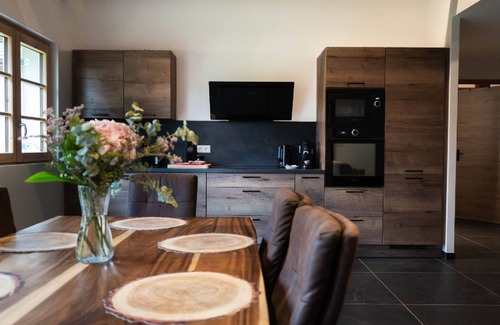 Saint-Antoine Maison | APPARTEMENT MONT D'OR T3 AVEC BALNEO ET SAUNA