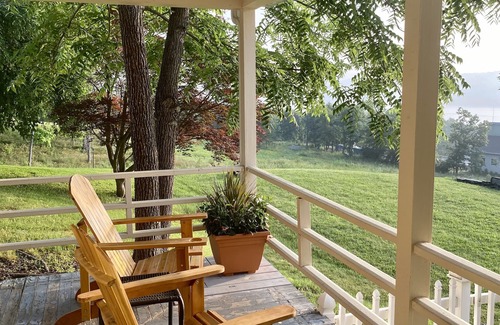 Watkins Glen Appartement | Rose Hill Estate Guest Quarters Apt Vue sur le lac / Parc national / Exploitations vinicoles / Circuit de course /