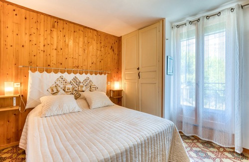 Saint-Pargoire Lit Et Petit-Déjeuner | Guest Room 'Petite Suite Douillette' with Balcony, Wi-Fi and Air Conditioning