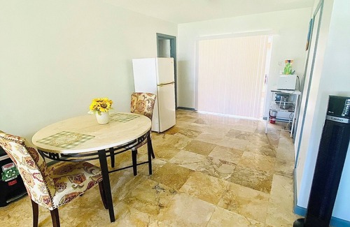 Boca Raton Maison | Guest Suite East Boca! Near Beach & Restaurants! Near FAU! Close to I-95!