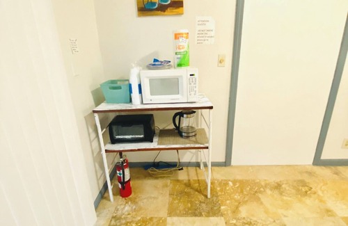 Boca Raton Maison | Guest Suite East Boca! Near Beach & Restaurants! Near FAU! Close to I-95!