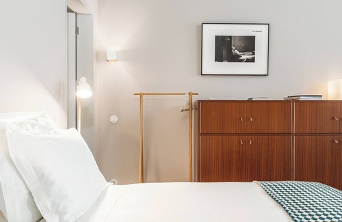 Lordelo do Ouro e Massarelos Maison | Guest Suite in Porto. The best of a hotel in a private home!
