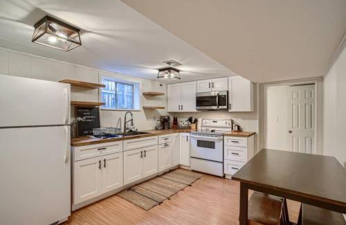 Edgewater Appartement | Guest Suite In West Denver With A Full KItchen