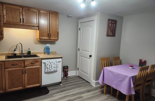 Fredericton Maison | Private Guest Suite—Pool Table, Full Kitchen, Deck