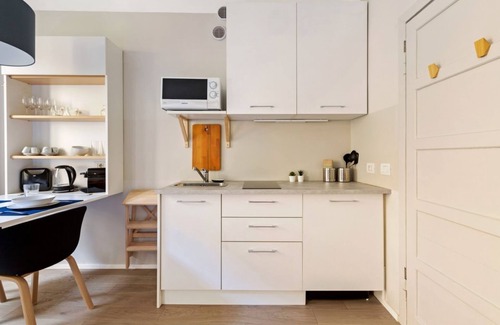 Chinatown Appartement | GuestHost - Simplon & Garibaldi Comfy Studio