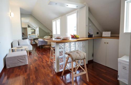 Milan Appartement | GuestHost - Studio con Balcone per 2 persone