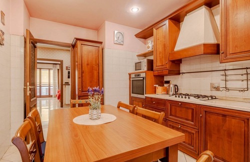 Santa Rita Appartement | GuestHost - Stylish Retro Apartment X6 in Turin