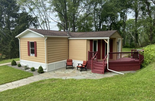Montour Falls Maison | Guesthouse at the Woodlands