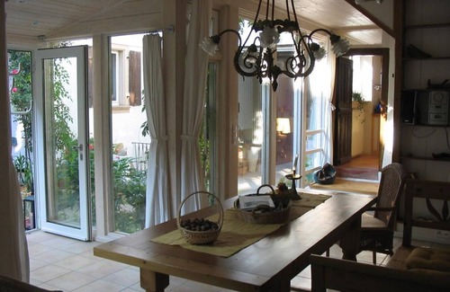 Heuchelheim-Klingen Appartement | Maison d'hôtes et appartement Im Creativhof - Appartement à 2 lits