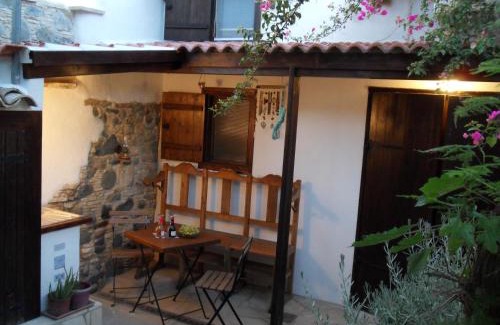 Pera Maison | Guesthouse Gonia