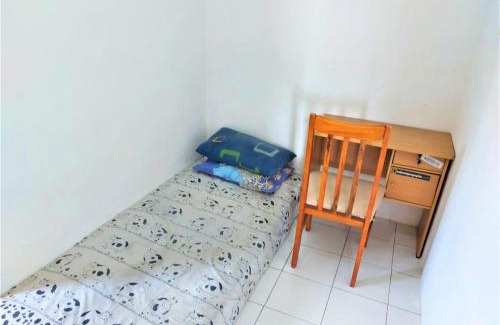 Pondokcina Maison | Guesthouse Maura