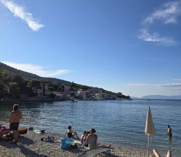 Valun Appartement | Guesthouse Pijerino