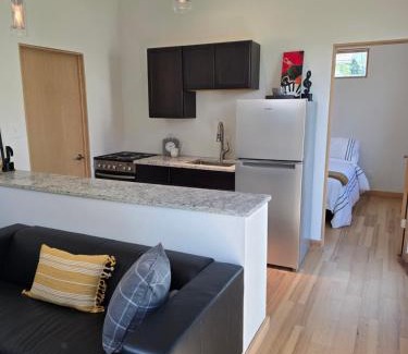 Central West End Maison | Guesthouse