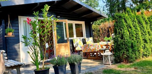 Zuidlaren Maison | GUESTHOUSE vakantiehuis in een mooie tuin in het centrum van Zuidlaren!