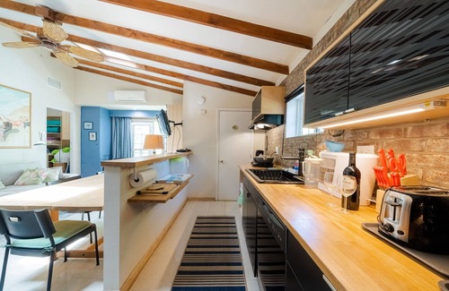 Topanga Maison | Maison d'hôtes tranquille w. vue et accès à la piscine chauffée, randonnée au coin de la rue