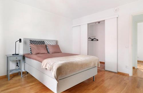 Pitea Appartement | Guestly Homes - 3BR Modern Apartment