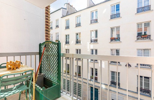 Passerelle Appartement | GuestReady - Abundant Light and Charm in Charonne