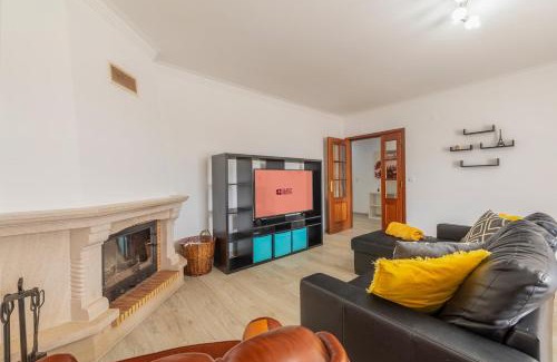 Alcochete Appartement | GuestReady – Alcochete Views & Comfort