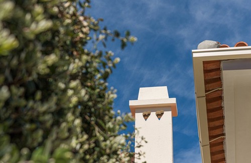 Vilarinha Appartement | GuestReady - City Park Garden & Beach House