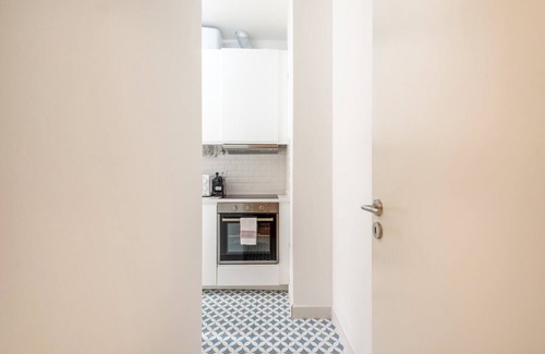 Restelo Appartement | GuestReady - Neoclassical-era Building
