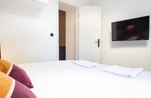 Poincare - Foch - Anatole France - Croix de Bourgogne Appartement | GuestReady - Ray of sunshine in the city centre