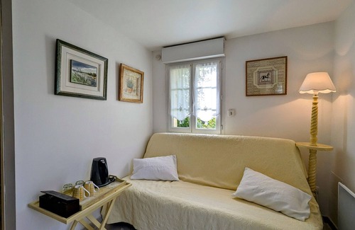 Azay-le-Ferron Lit Et Petit-Déjeuner | Guestroom Azay-le-Ferron, studio flat, 2 persons
