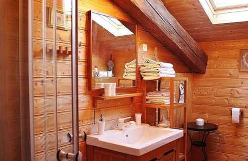 Laneuvelotte Lit Et Petit-Déjeuner | Habitación histórica con piscina en antigua granja