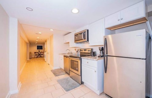 Brightwood Park Appartement | Guests suite-Centrally located for Extended stays!