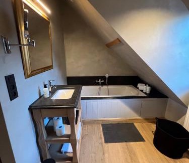 Sint-Gillis Lit Et Petit-Déjeuner | Guestsuite Couvert