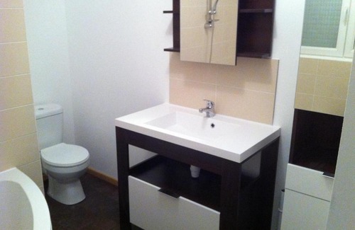 Caudebec-les-Elbeuf Appartement | Guibert 19 F2 rdc cour wifi sweet home