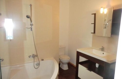 Caudebec-les-Elbeuf Appartement | Guibert 19 F2 rdc cour wifi sweet home