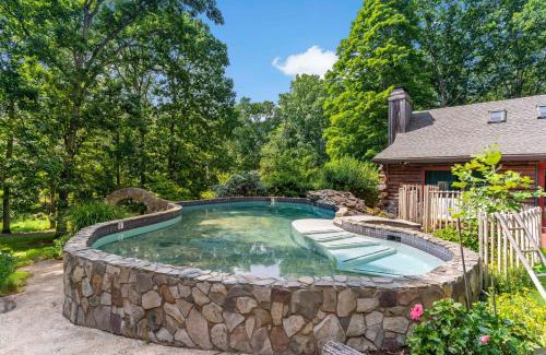 Guilford Maison | Guilford Carriage House at Granite Lodge!